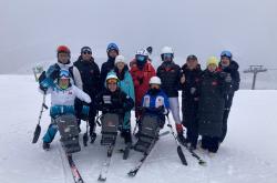 lol季中赛-奥地利滑雪选手全力以赴，夺得冠军称号