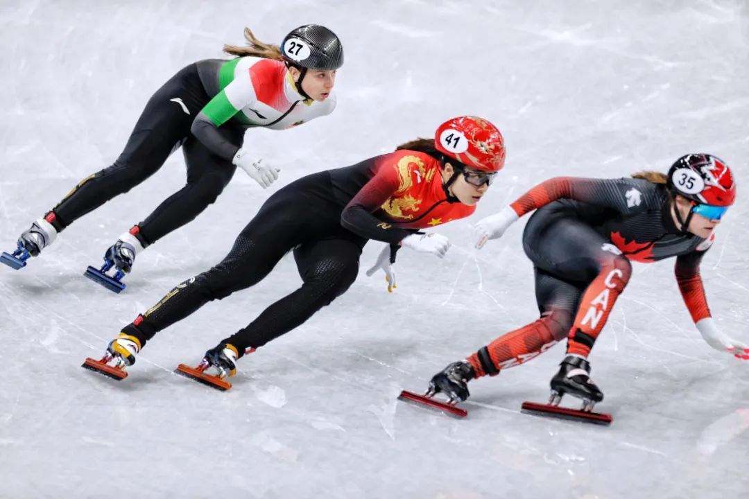 中国队绝杀英格兰队，张继科扛起全队的简单介绍